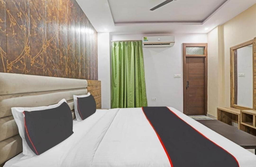 Icyhotels Hl Inn Chinhat Exterior foto
